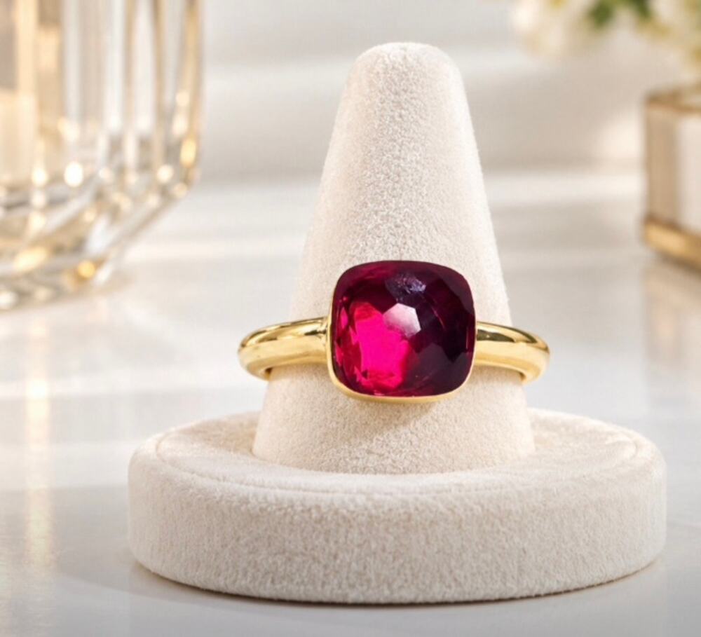 18K Gold Plated Stainless Steel Red Faceted Stone Ring Size 7.